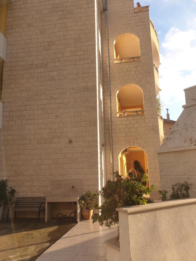Villa Vujcic Макарска Екстериор снимка
